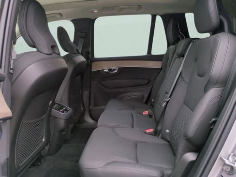 New 2026 Volvo XC90 B5 Plus AWD/4WD image 10