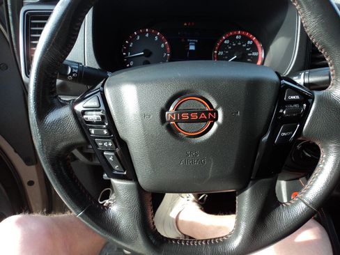Used 2022 Nissan Frontier PRO-4X w/ Off-Road Protection Package AWD/4WD image 10