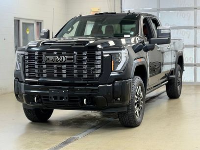 New 2026 GMC Sierra 2500 Denali Ultimate w/ LPO, Black Badging Package