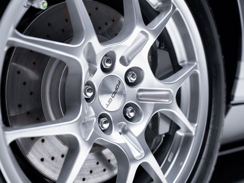 Used 2006 Ford GT image 24