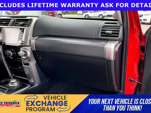 Used 2022 Toyota 4Runner SR5 Premium image 13