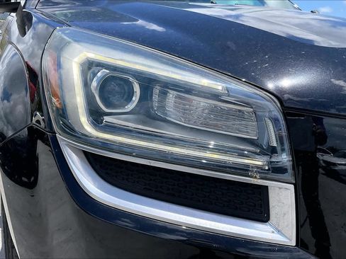 Used 2017 GMC Acadia Limited SLT AWD/4WD image 31