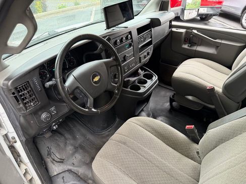 Used 2021 Chevrolet Express 3500 w/ Power Convenience Package RWD image 26
