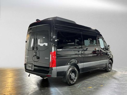 Used 2025 Mercedes-Benz Sprinter 2500 image 3