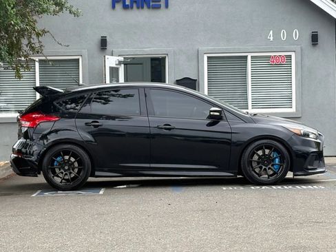 Used 2017 Ford Focus RS AWD/4WD image 4