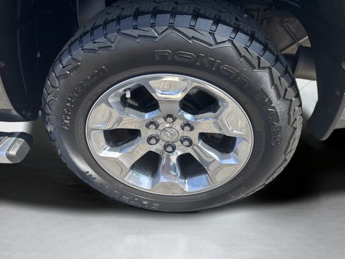 Used 2019 RAM 1500 Big Horn AWD/4WD image 9