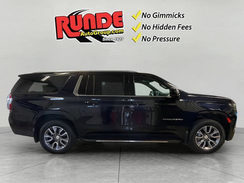 Used 2022 Chevrolet Suburban LT w/ Max Trailering Package AWD/4WD image 7