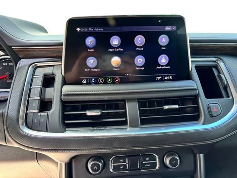 Used 2021 Chevrolet Tahoe Premier w/ Premium Package AWD/4WD image 17