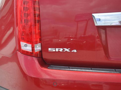 Used 2010 Cadillac SRX Premium image 16