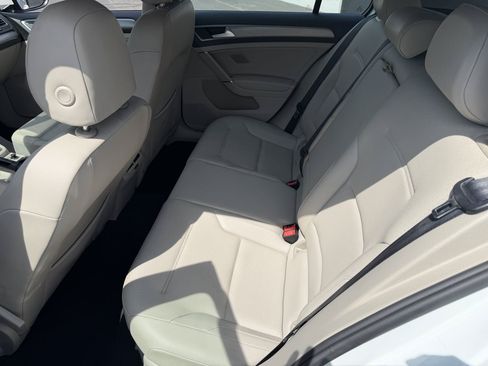 Used 2015 Volkswagen Golf S FWD image 12