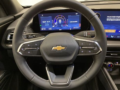 New 2026 Chevrolet Traverse LT w/ Sun and Wheel Package image 22