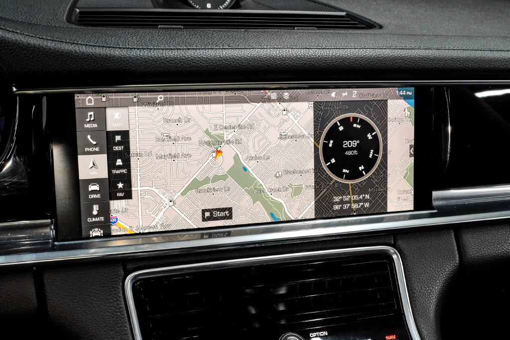 Used 2017 Porsche Panamera 4 AWD/4WD image 20