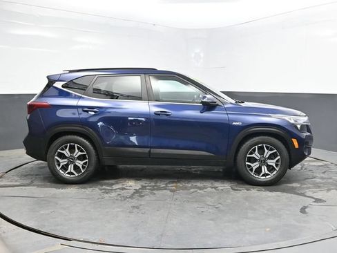 Used 2022 Kia Seltos EX AWD/4WD image 8