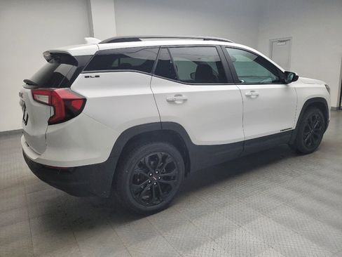 Used 2022 GMC Terrain SLE w/ Elevation Edition AWD/4WD image 10