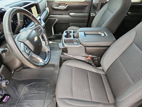 Used 2023 Chevrolet Silverado 1500 LT image 9