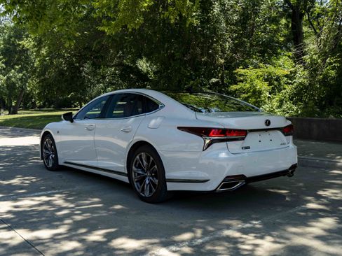 Used 2019 Lexus LS 500 F Sport w/ Accessory Package (Z2) AWD/4WD image 6