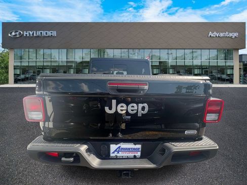 Used 2022 Jeep Gladiator Overland w/ Popular Equipment Package AWD/4WD image 6