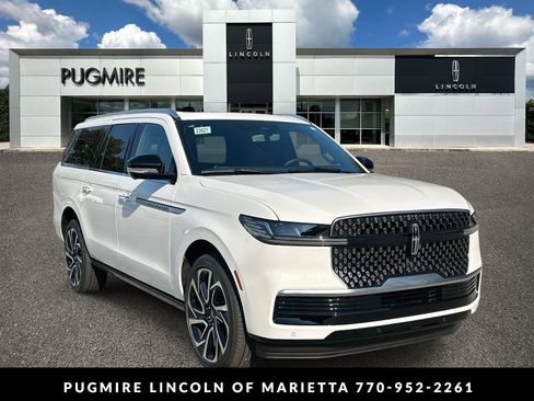 New 2026 Lincoln Navigator L Reserve AWD/4WD image 1