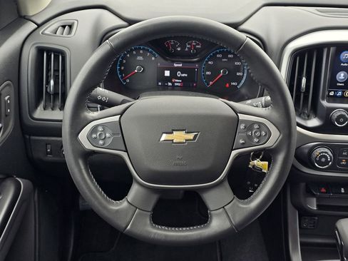 Used 2022 Chevrolet Colorado LT w/ LT Convenience Package image 17