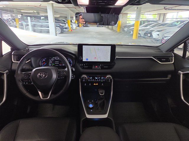 Used 2025 Toyota RAV4 XSE w/ Weather Package AWD/4WD image 16