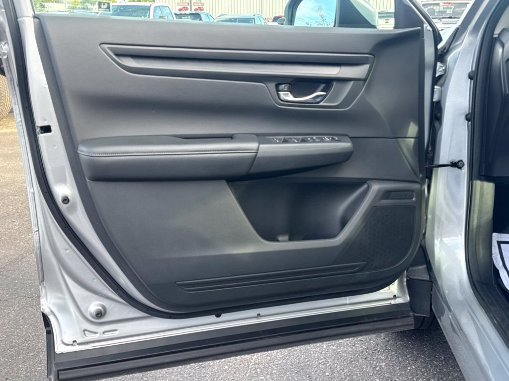Used 2025 Honda CR-V EX image 10