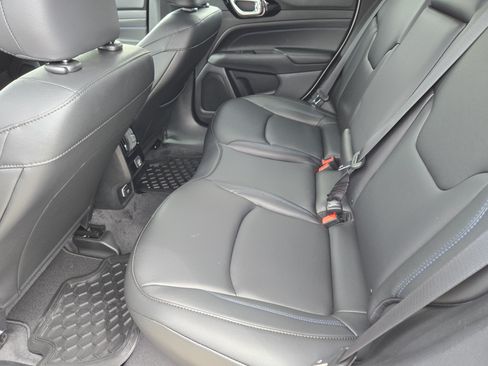 New 2026 Jeep Compass Limited AWD/4WD image 19