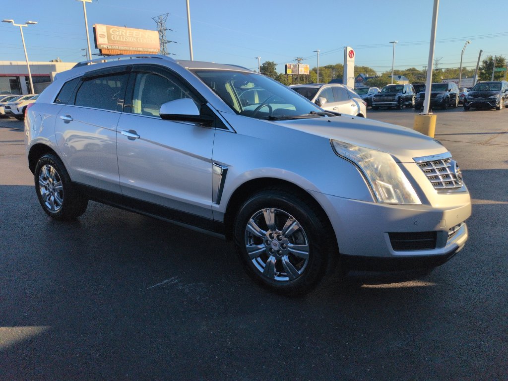 Used 2015 Cadillac SRX Luxury AWD/4WD image 8