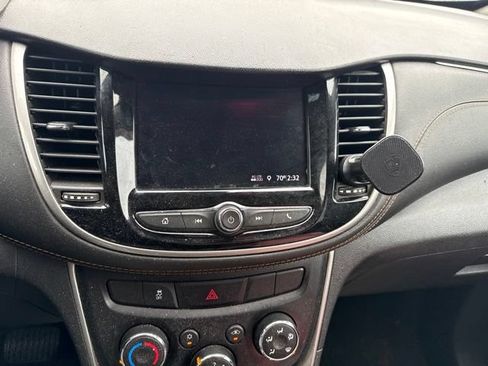 Used 2020 Chevrolet Trax LS w/ Tint and Cruise Package FWD image 8