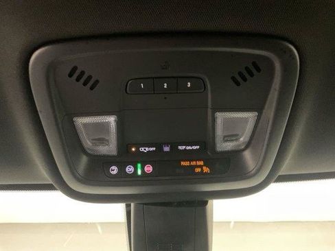 Certified 2023 Chevrolet Traverse LT AWD/4WD image 20