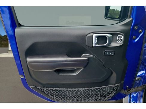 Used 2018 Jeep Wrangler Unlimited Sport S AWD/4WD image 16