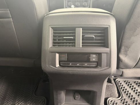 Used 2022 Volkswagen Atlas SE FWD image 14
