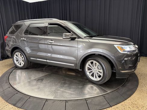 Used 2018 Ford Explorer Limited w/ Equipment Group 301A image 10