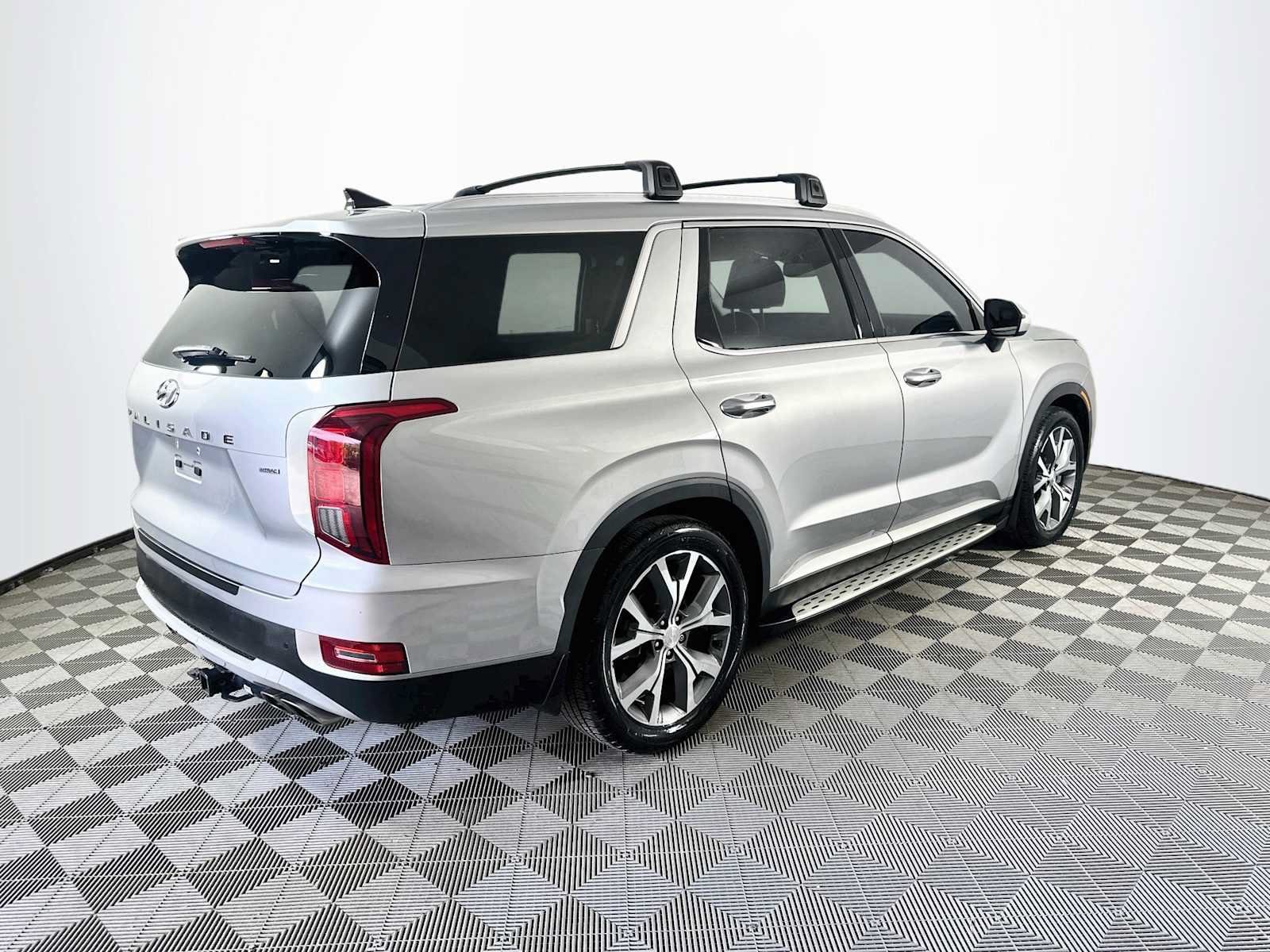 Used 2022 Hyundai Palisade SEL w/ Premium Package AWD/4WD image 4