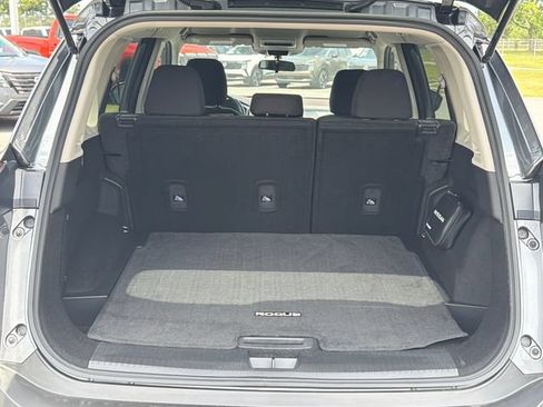 Used 2023 Nissan Rogue S FWD image 18
