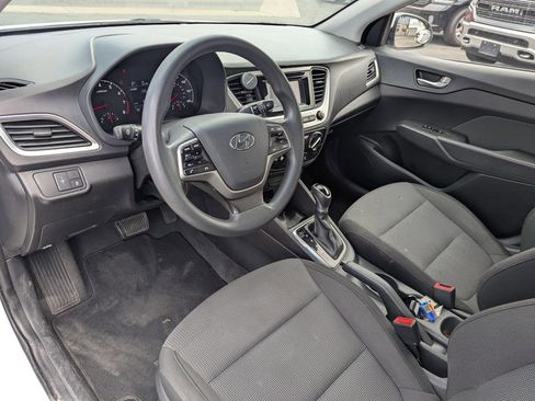 Used 2018 Hyundai Accent SE FWD image 22