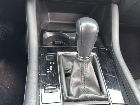 Used 2024 MAZDA MAZDA3 s image 25