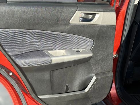 Used 2010 Subaru Forester 2.5X Premium image 28