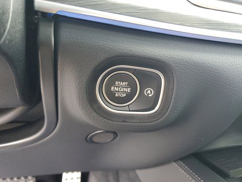 Used 2026 Mercedes-Benz GLS 450 4MATIC image 40