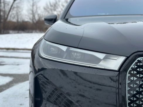 Used 2025 BMW iX xDrive50 image 10