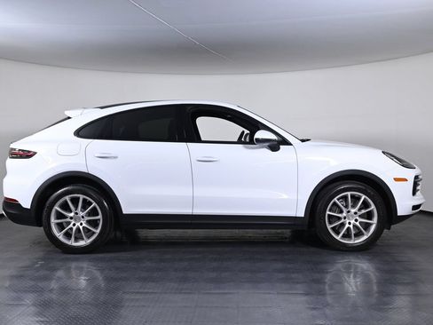 Certified 2023 Porsche Cayenne Coupe AWD/4WD image 8