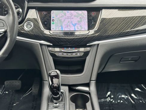 Used 2021 Cadillac XT6 Premium Luxury AWD/4WD image 19