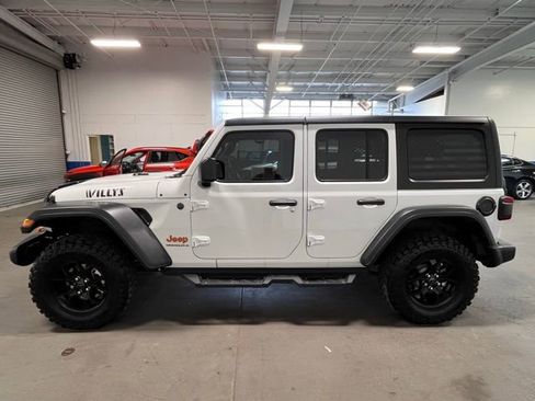 Used 2024 Jeep Wrangler Willys image 6