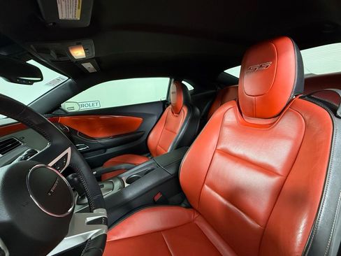 Used 2010 Chevrolet Camaro SS w/ RS Package RWD image 32