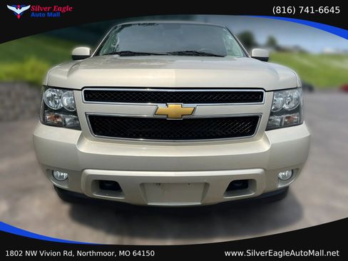 Used 2013 Chevrolet Tahoe LT AWD/4WD image 4