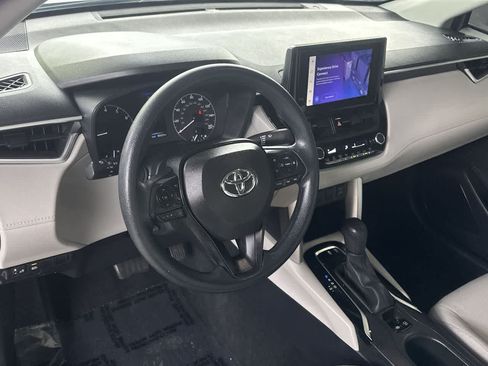 Used 2023 Toyota Corolla Cross L FWD image 13