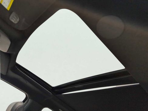 New 2025 Ford F150 Lariat w/ Equipment Group 502A High image 9