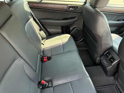 Used 2019 Subaru Outback 2.5i Limited w/ Popular Package #2 AWD/4WD image 21
