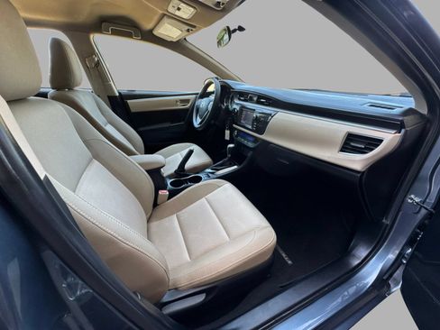 Used 2015 Toyota Corolla LE FWD image 40