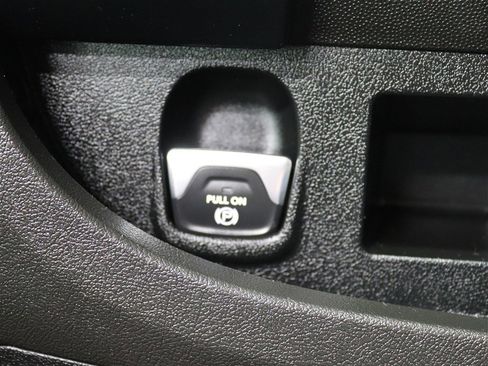 Used 2025 RAM ProMaster 2500 w/ Convenience Group FWD image 31