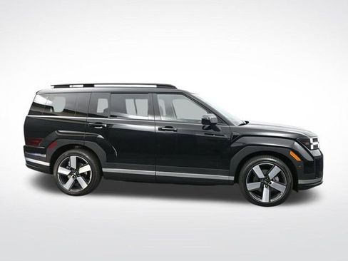 Used 2025 Hyundai Santa Fe Limited FWD image 8
